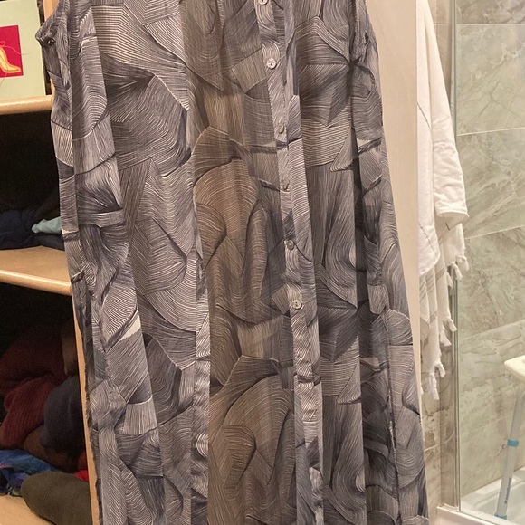 Red Coral- Sleeveless  Chiffon Maxi Vest. NWOT - Picture 2 of 9